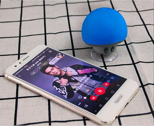 Portable Mini Wireless Mushroom Speaker with Suction Cup