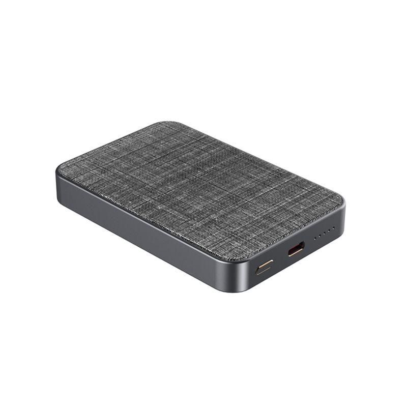 Transparent Type C Magnetic Wireless Charging Power Bank 5000mah