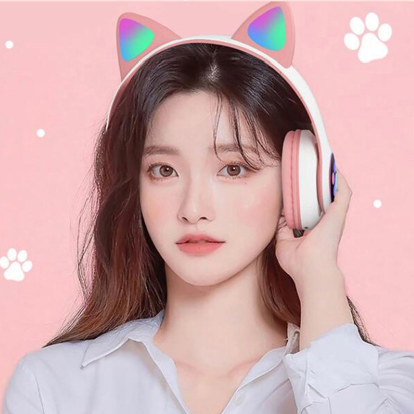Cat Ear Headphones: A Comprehensive Guide